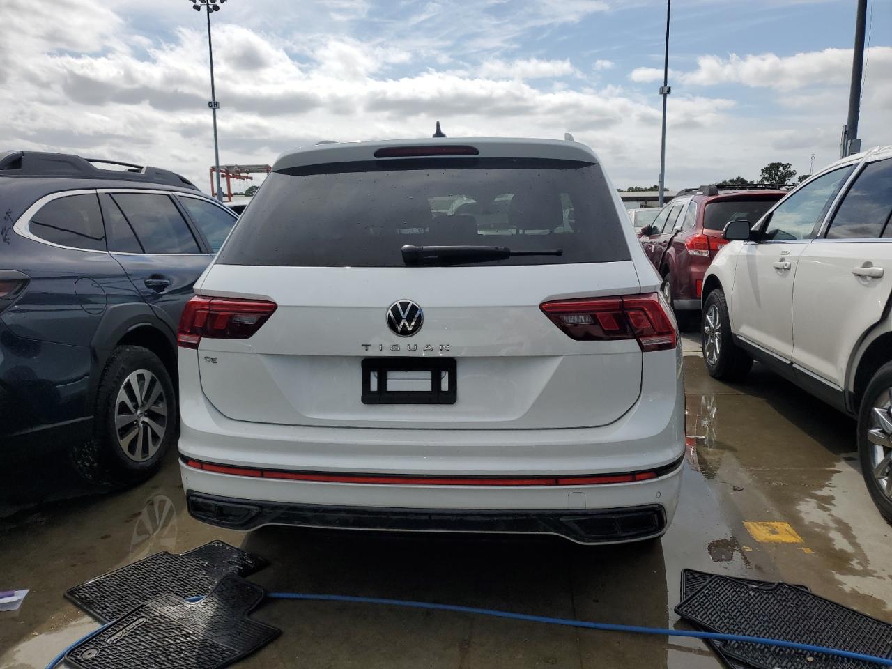 2022 VOLKSWAGEN TIGUAN SE R-LINE BLACK VIN:3VVCB7AX7NM147336