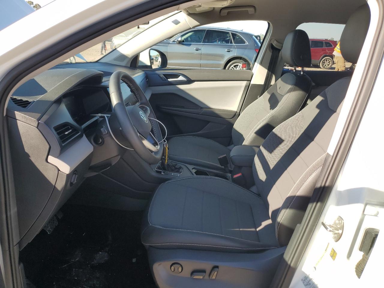 2022 VOLKSWAGEN TAOS SE VIN:3VVRX7B20NM015095