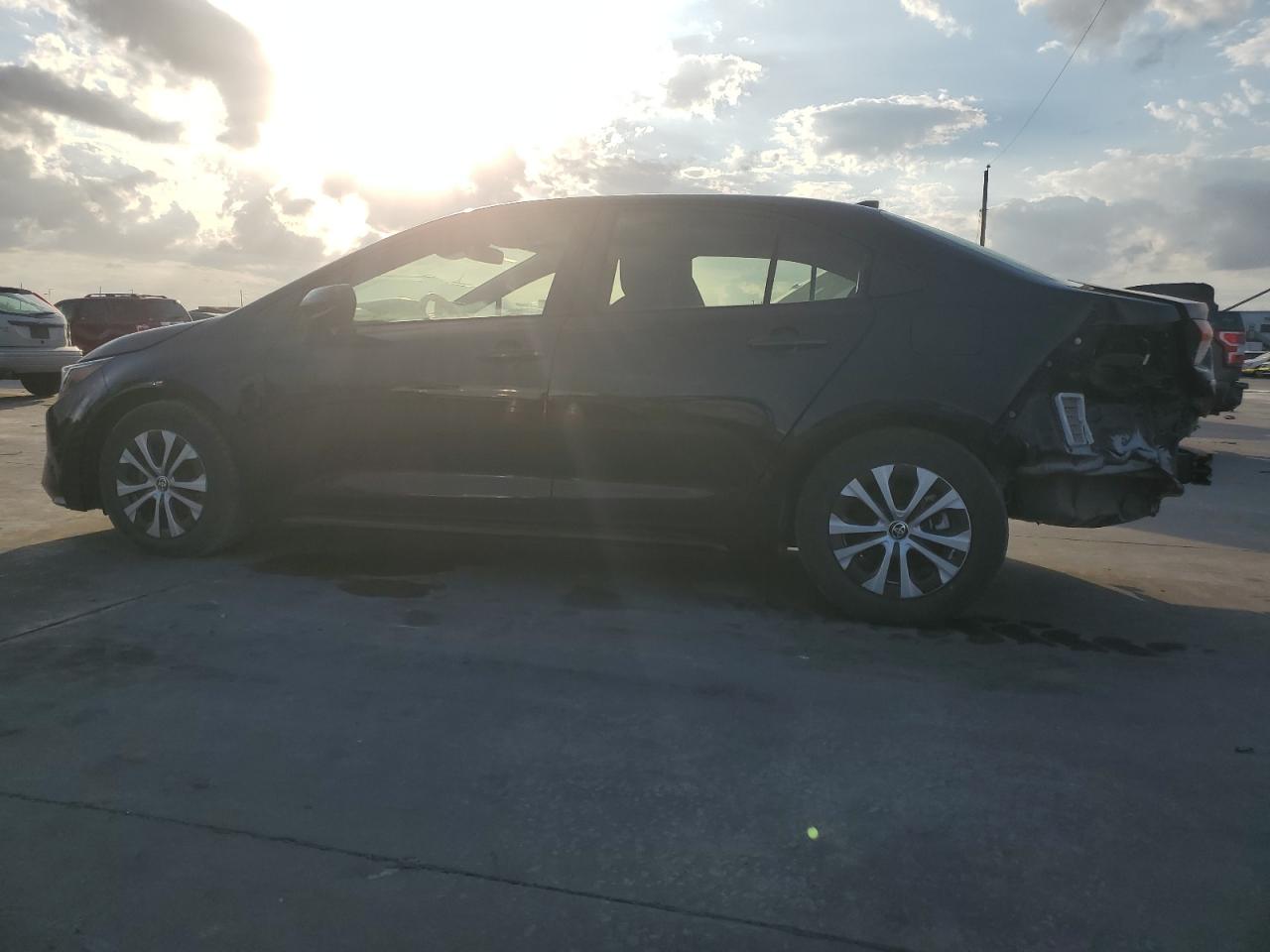 2022 TOYOTA COROLLA LE VIN:JTDEAMDE5NJ049390