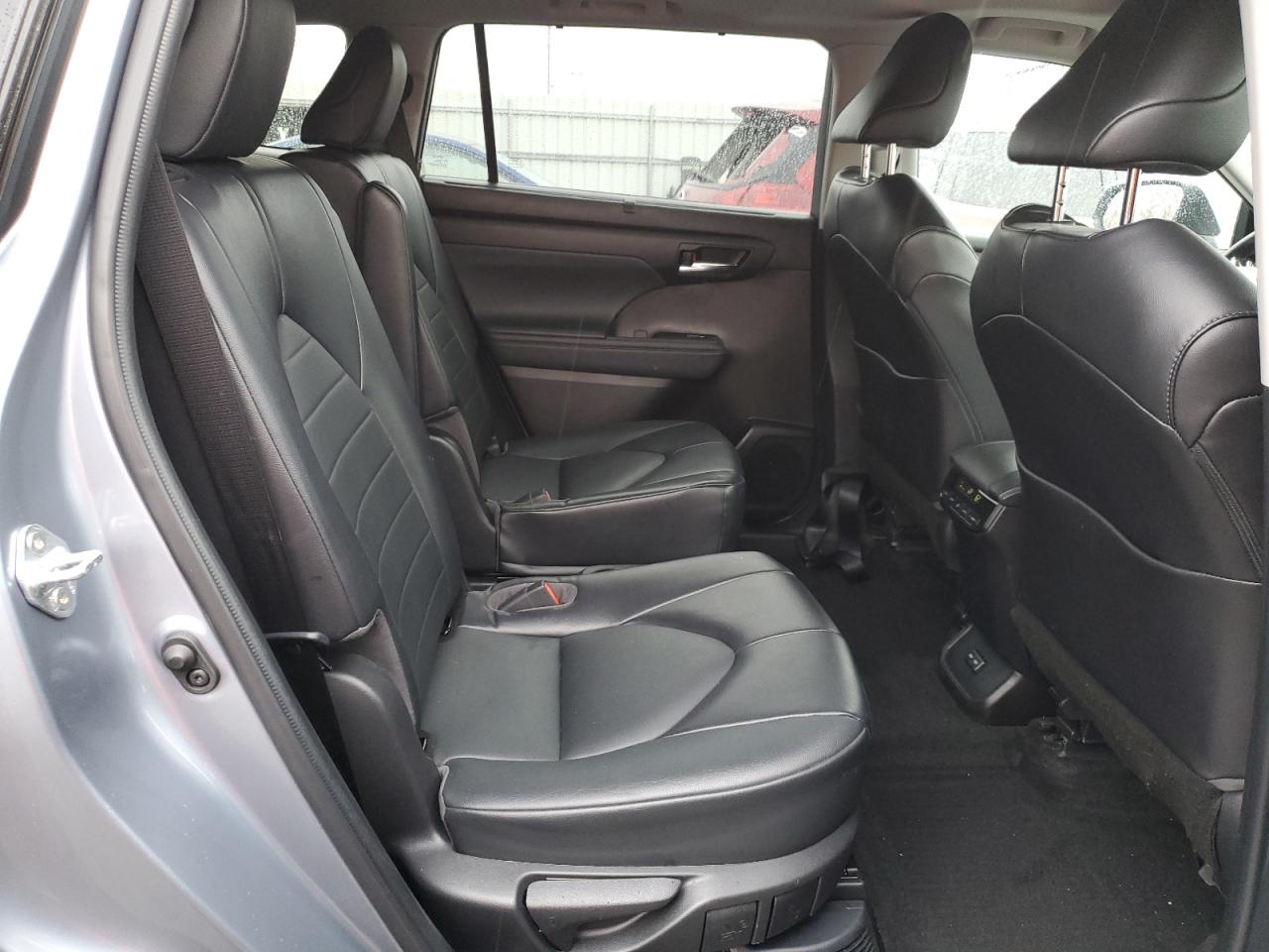 2022 TOYOTA HIGHLANDER HYBRID XLE VIN:5TDHBRCHXNS092130