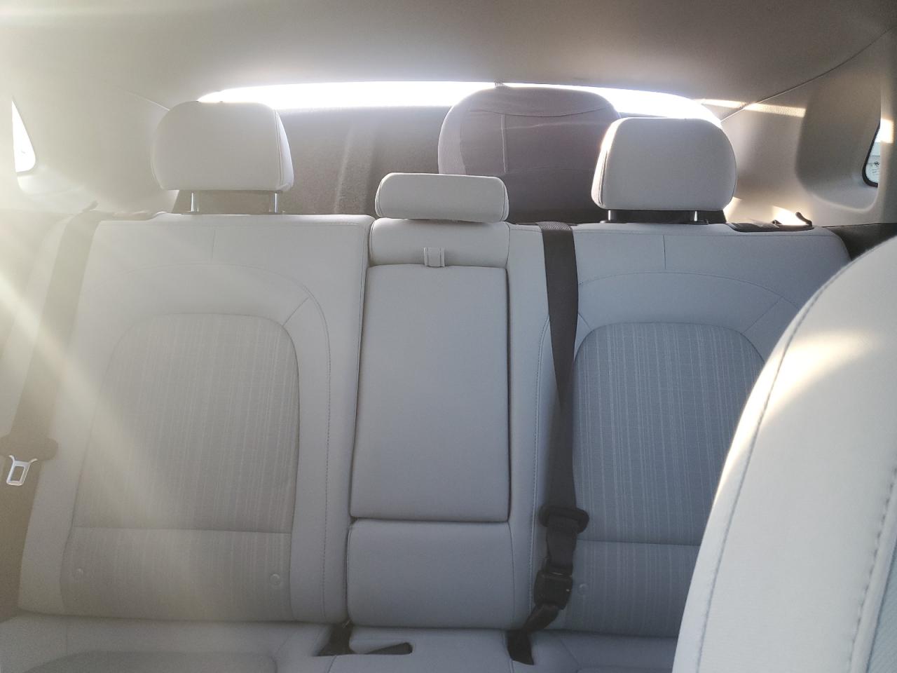 2022 HYUNDAI KONA SEL VIN:KM8K6CAB5NU921358