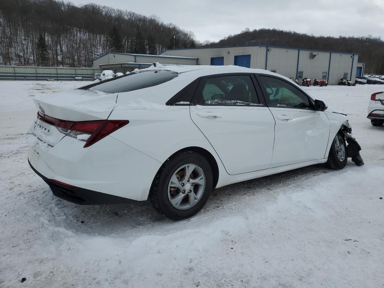 2023 HYUNDAI ELANTRA SE VIN:WAUENAF40JN014523