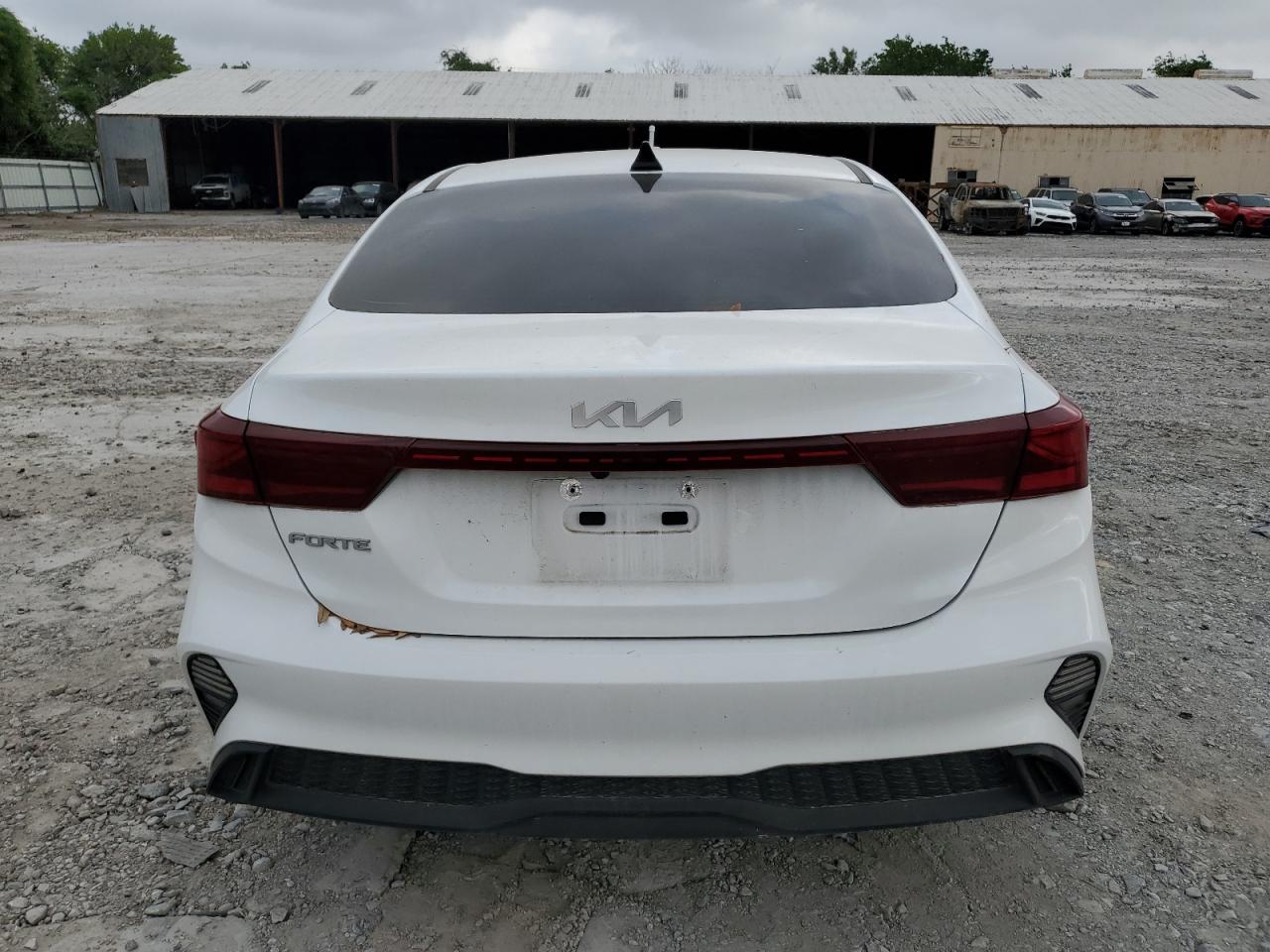 2022 KIA FORTE FE VIN:3KPF24AD9NE476548