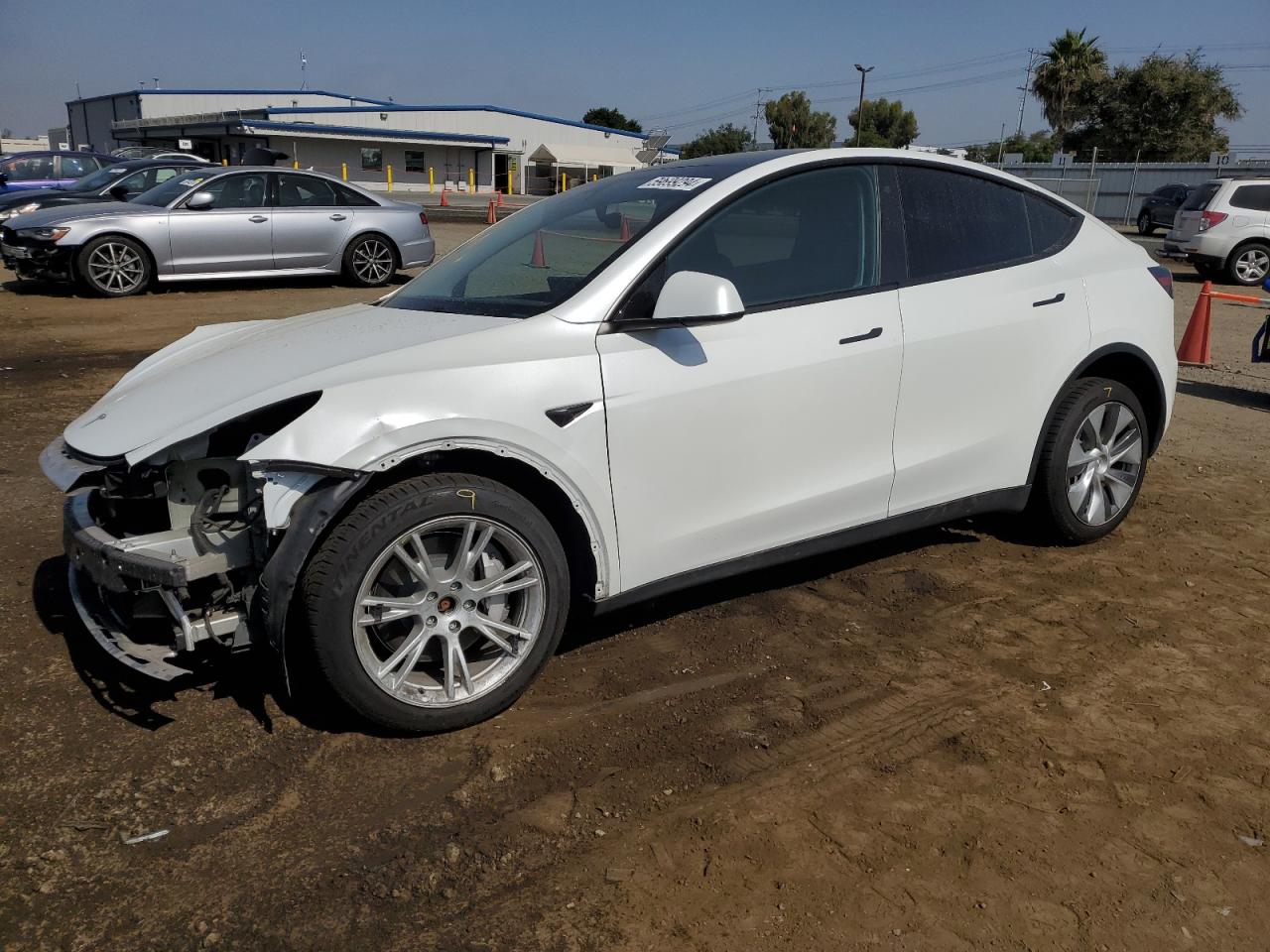 2023 TESLA MODEL Y  VIN:7SAYGDEE3PA044855