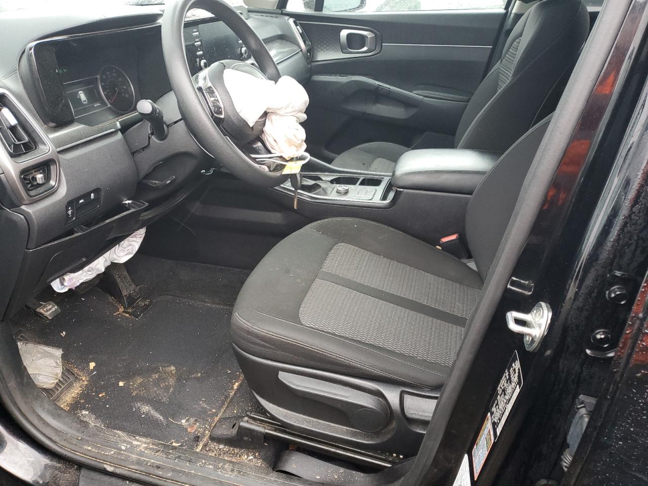 2022 KIA SORENTO LX VIN:5XYRG4LC7NG099840