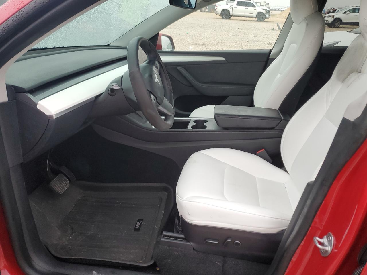 2022 TESLA MODEL Y  VIN:7SAYGDEE9NF517027