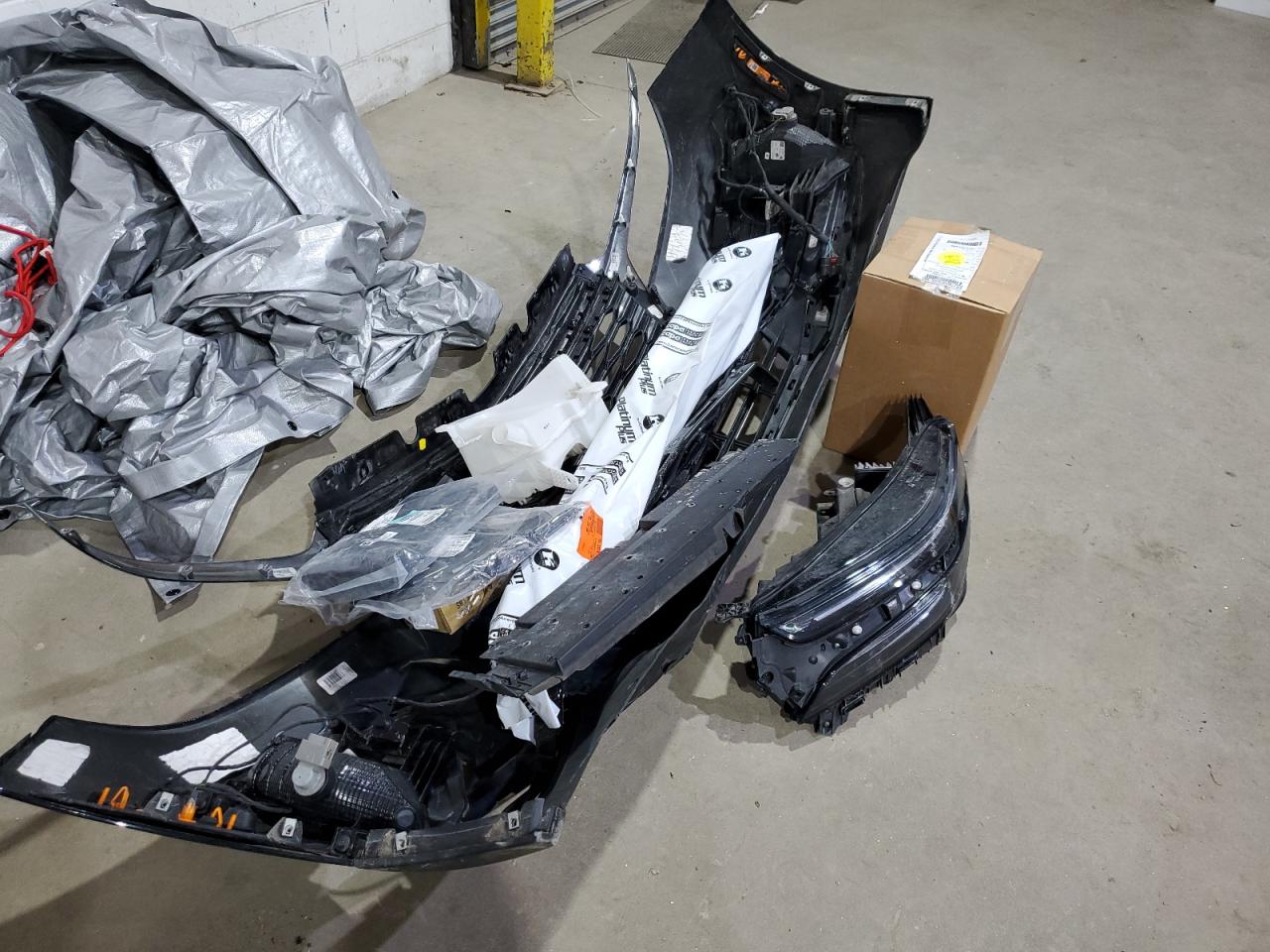 2022 CHEVROLET EQUINOX RS VIN:2GNAXWEV2N6154481