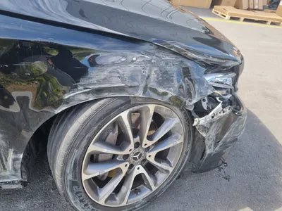 2019 Mercedes-Benz E 300 WDDZF4KB1KA670090 VIN:WDDZF4KB1KA670090