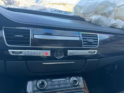 2015 Audi A8 WAUZZZ4H4FN008676 VIN:WAUZZZ4H4FN008676