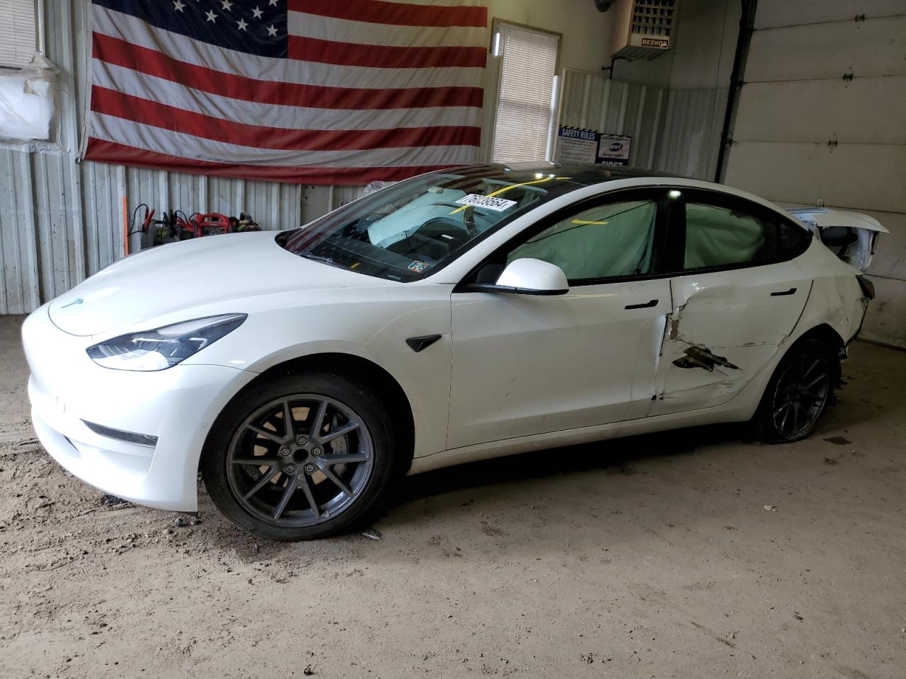 2023 TESLA MODEL 3  VIN:5YJ3E1EAXPF511426
