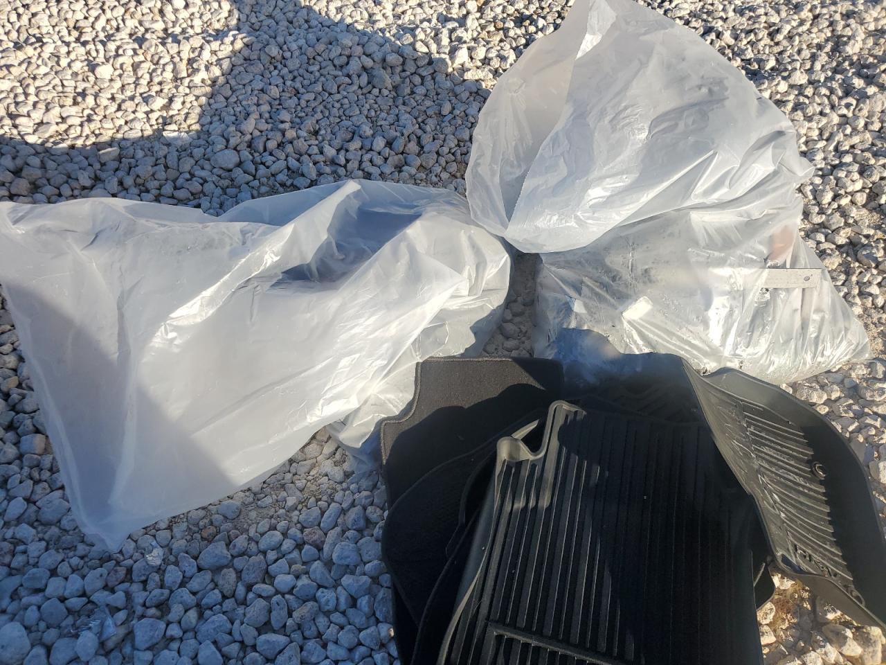 2022 HONDA HR-V LX VIN:3CZRU5H35NM731657