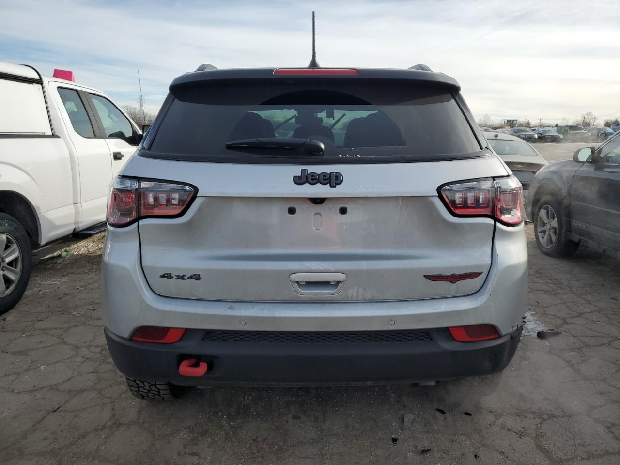 2024 JEEP COMPASS TRAILHAWK VIN:3C4NJDDN2RT145072