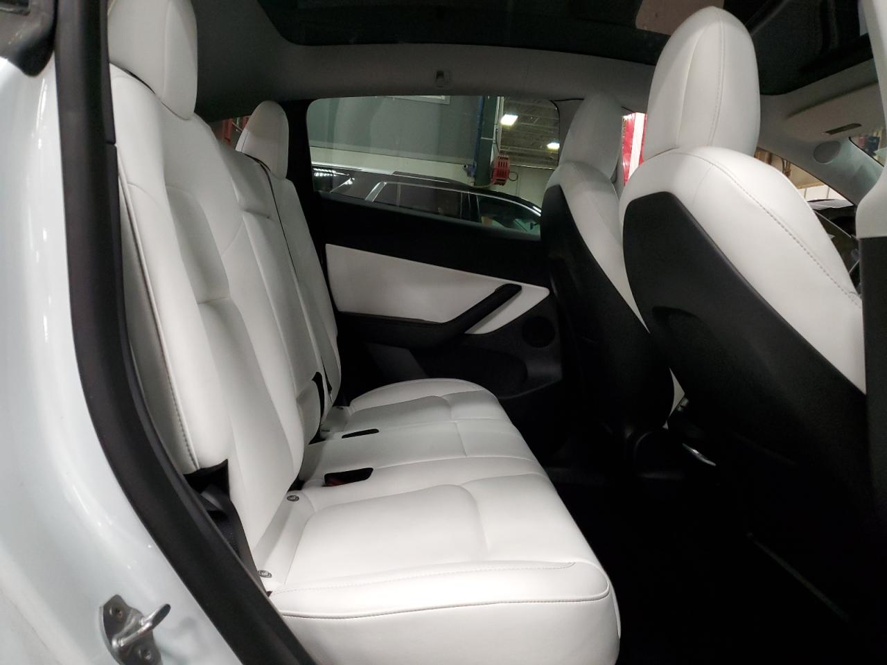 2022 TESLA MODEL Y  VIN:7SAYGDEF2NF326249