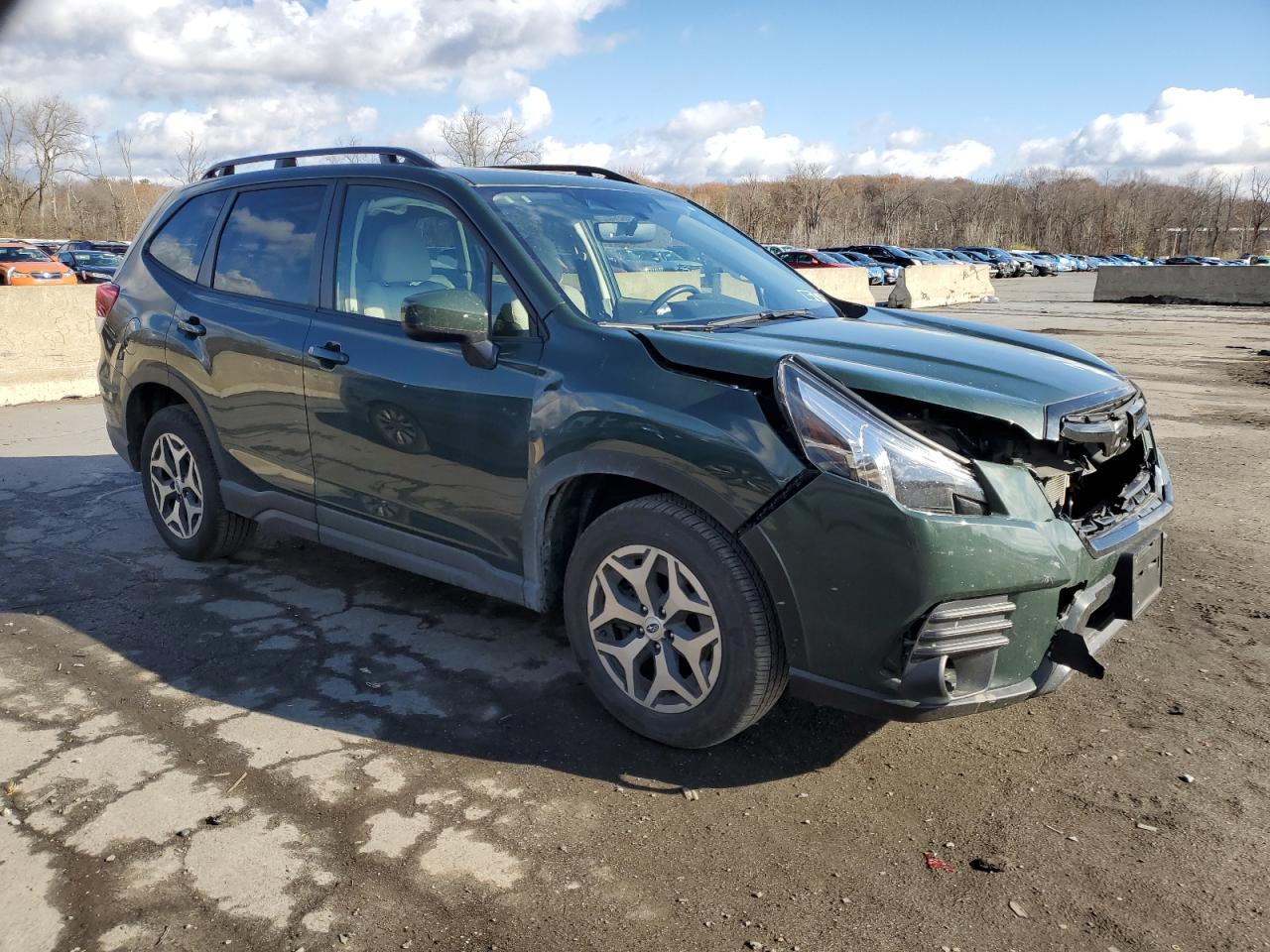 2024 SUBARU FORESTER PREMIUM VIN:JF2SKADC8RH425379