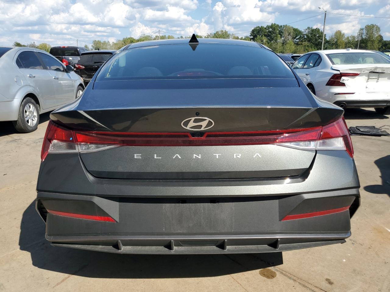 2024 HYUNDAI ELANTRA SEL VIN:KMHLM4DG5RU686828