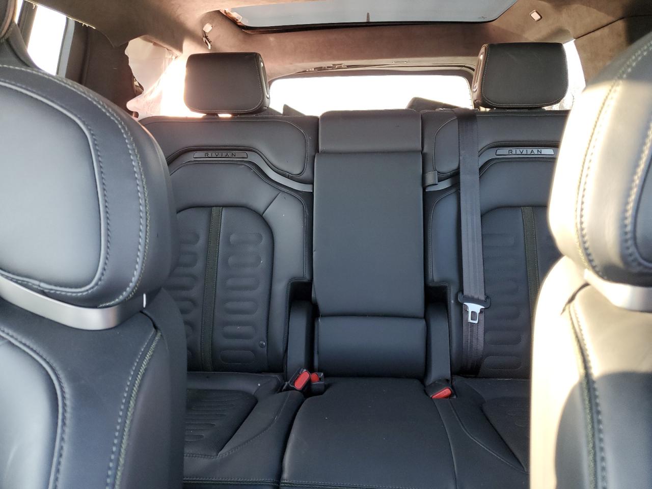 2023 RIVIAN R1S ADVENTURE VIN:7PDSGABAXPN008547