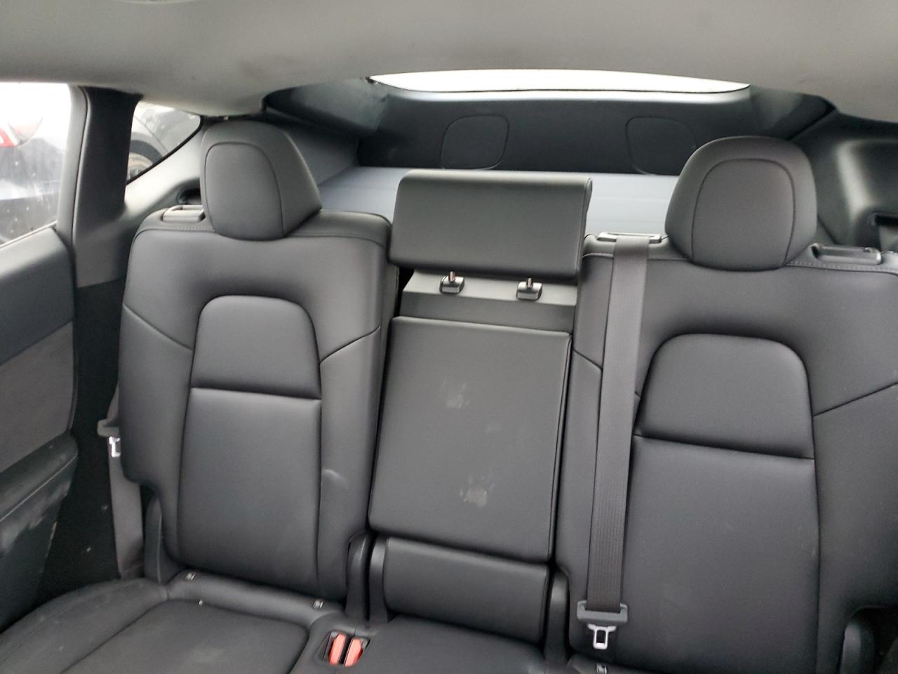 2024 TESLA MODEL Y  VIN:7SAYGDEF7RF104408