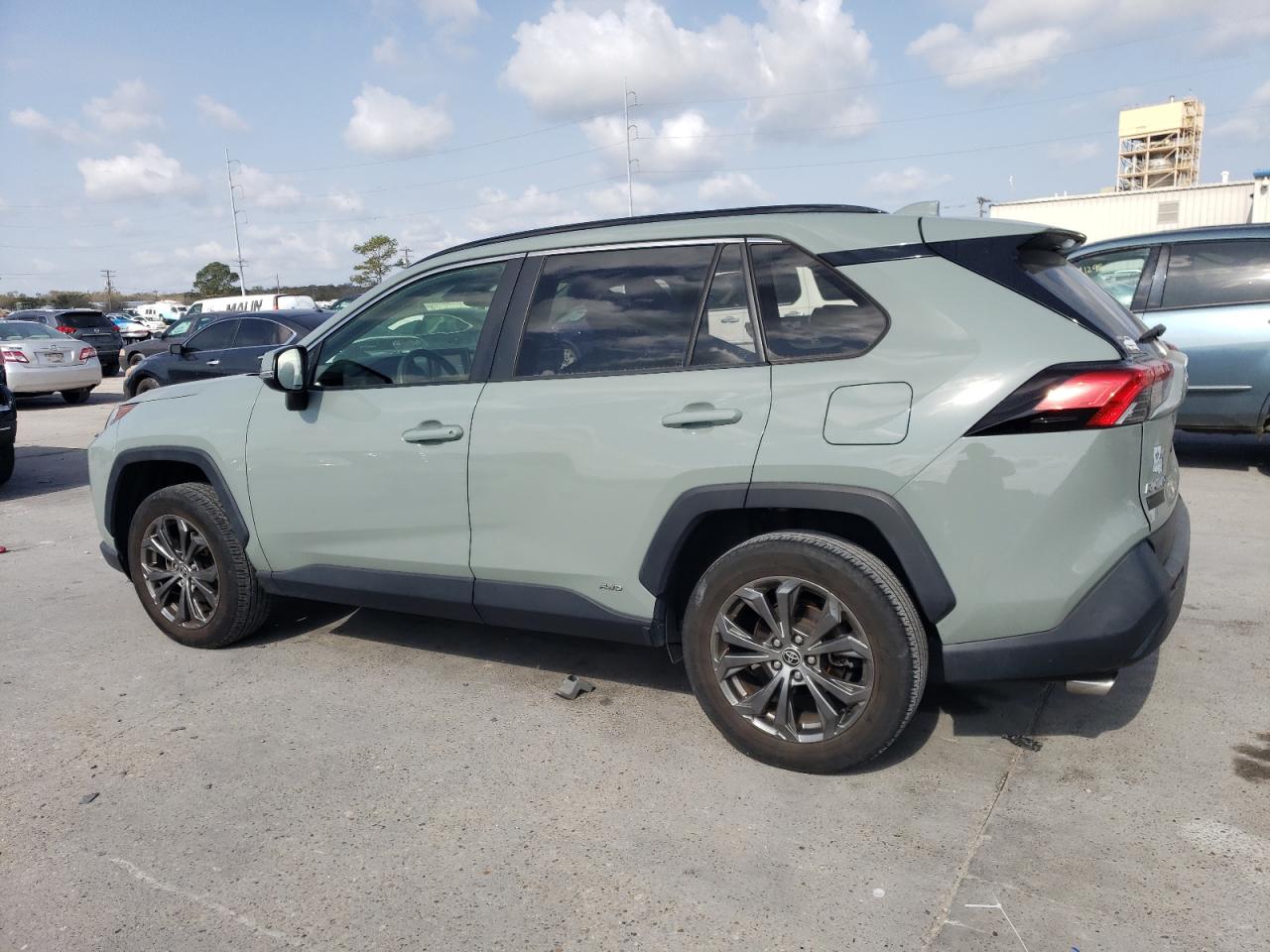 2022 TOYOTA RAV4 XLE PREMIUM VIN:JTMB6RFV3ND061888