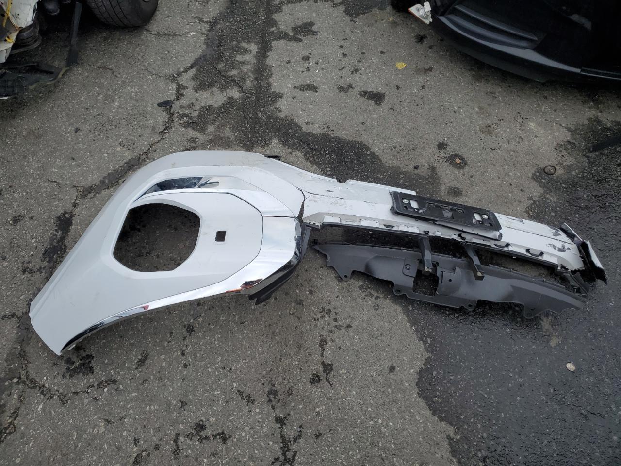 2024 MITSUBISHI OUTLANDER ES VIN:JA4J4UA81RZ030227