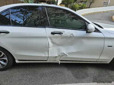 2018 Mercedes-Benz C 350 WDDWF4HB8JR406682 VIN:WDDWF4HB8JR406682