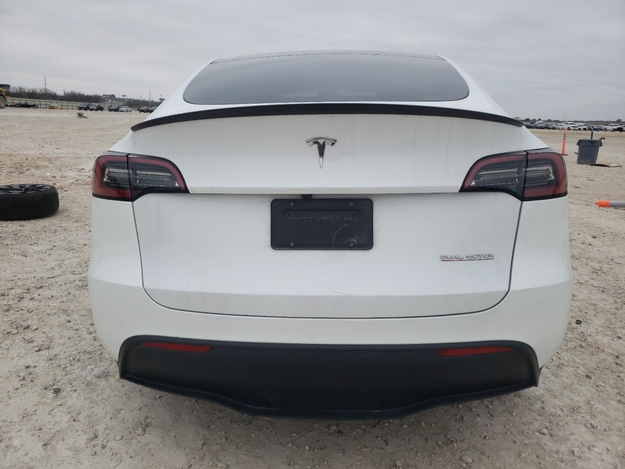 2023 TESLA MODEL Y  VIN:7SAYGDEF6PF896807