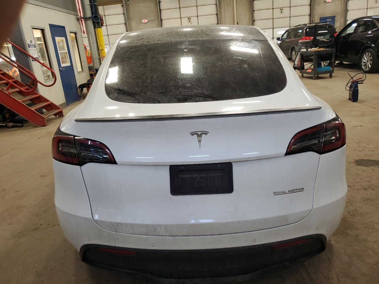 2022 TESLA MODEL Y  VIN:7SAYGDEF3NF524306