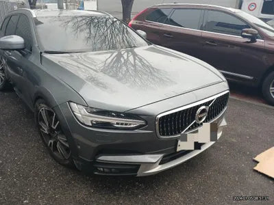 2017 Volvo V90 VIN: