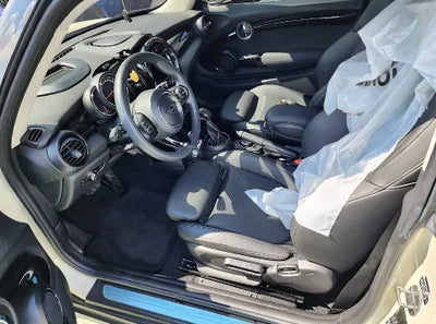 2019 MINI Cooper VIN: