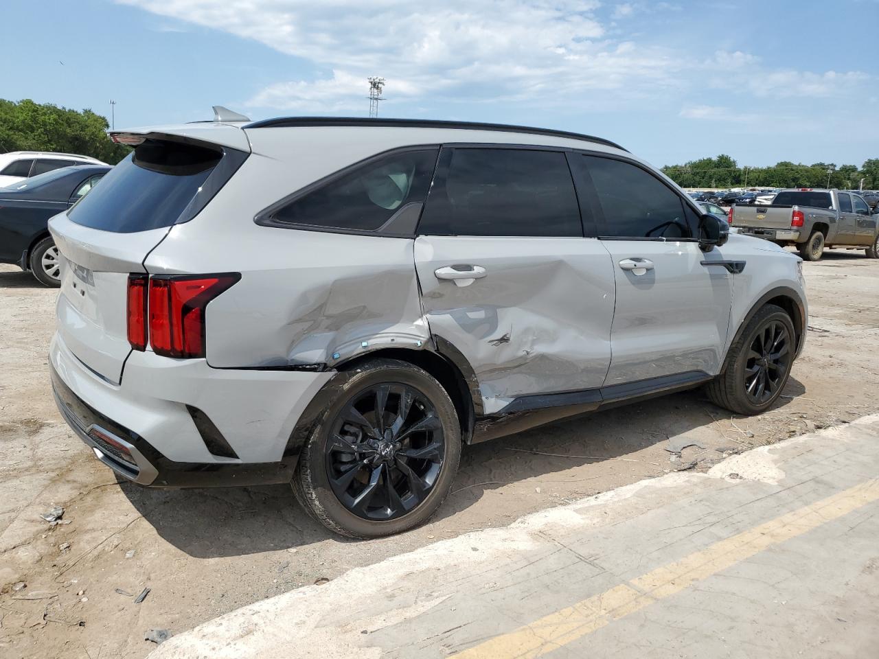 2022 KIA SORENTO SX VIN:5XYRK4LF1NG090916