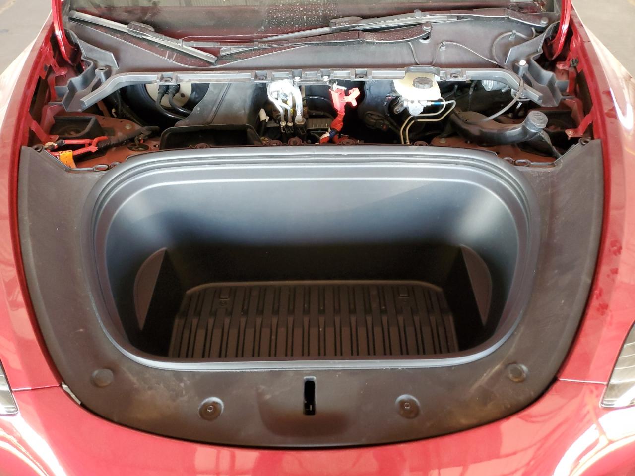 2024 TESLA MODEL Y  VIN:7SAYGDEE0RA276400