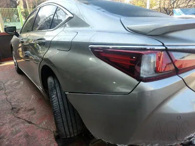 2019 Lexus ES 300 VIN: