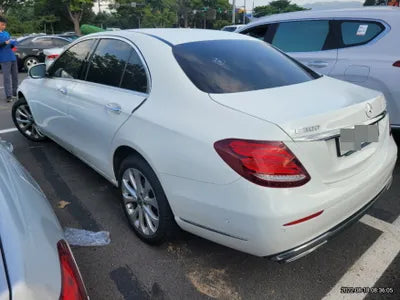 2020 Mercedes-Benz E 300 VIN: