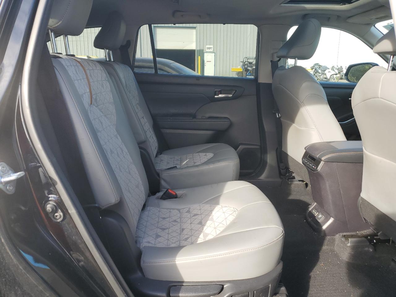 2022 TOYOTA HIGHLANDER HYBRID XLE VIN:5TDABRCH4NS541691
