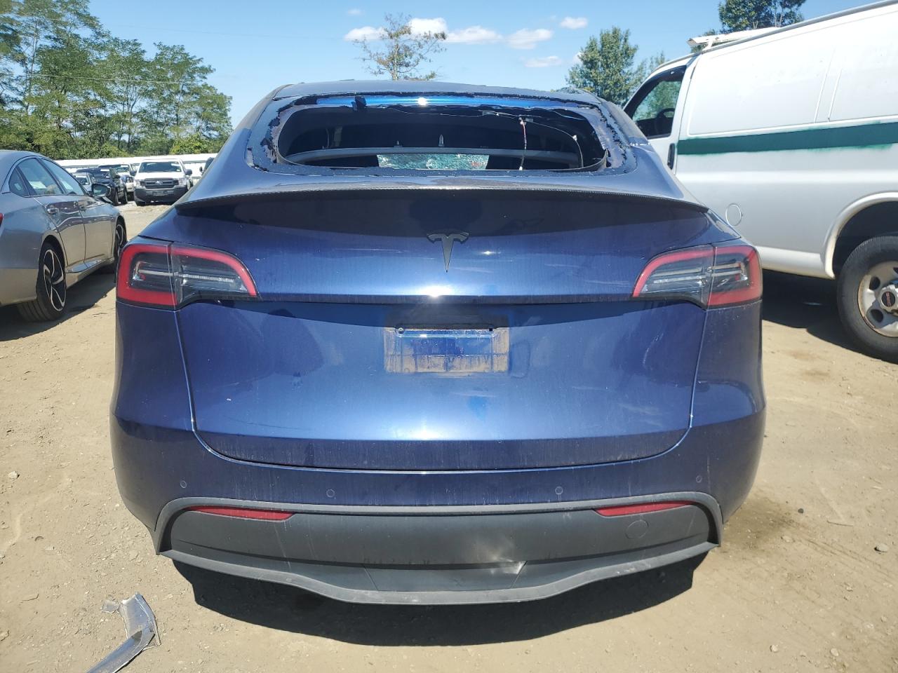 2022 TESLA MODEL Y  VIN:7SAYGDEFXNF530121