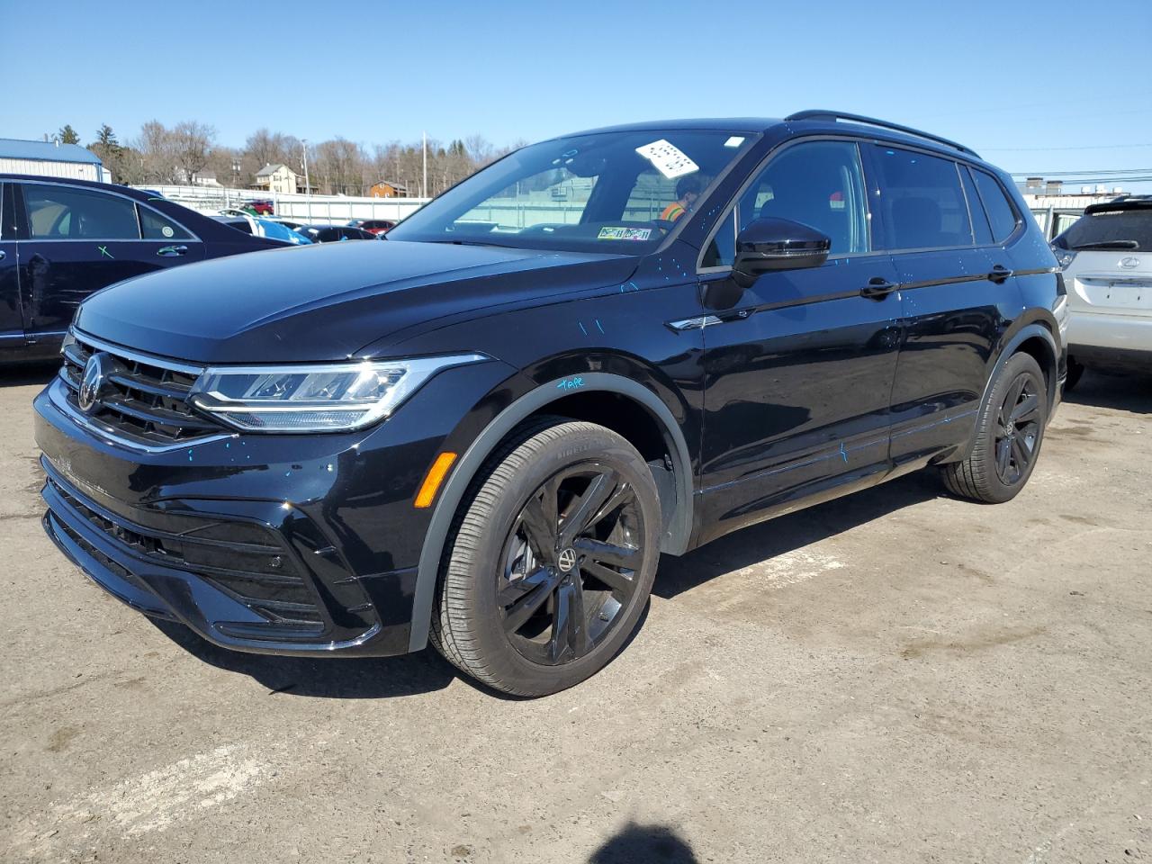 2024 VOLKSWAGEN TIGUAN SE R-LINE BLACK VIN:3VV8B7AX7RM030030