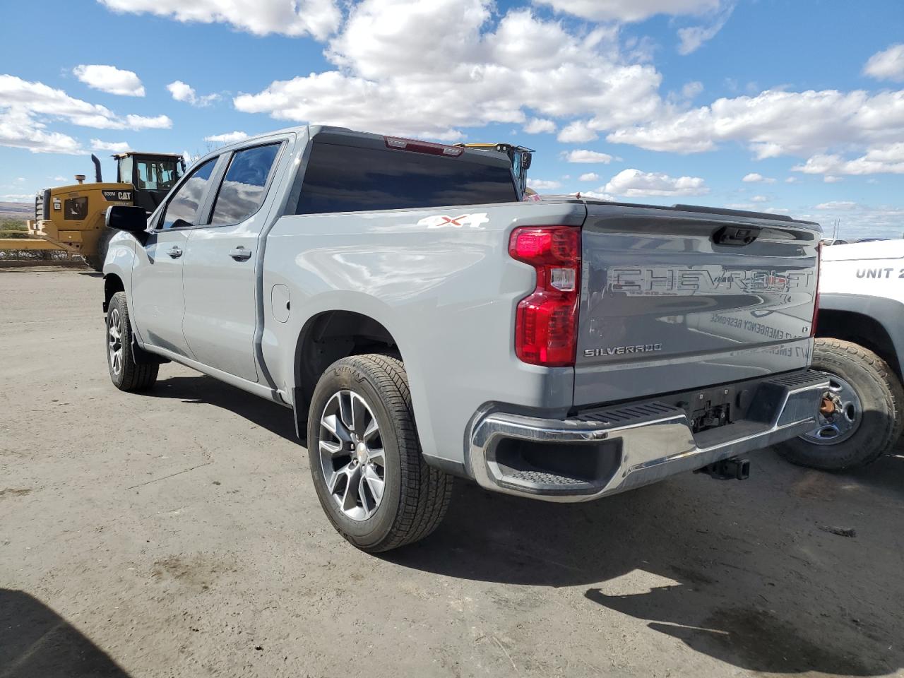 2024 CHEVROLET SILVERADO K1500 LT VIN:2GCUDDED7R1220844