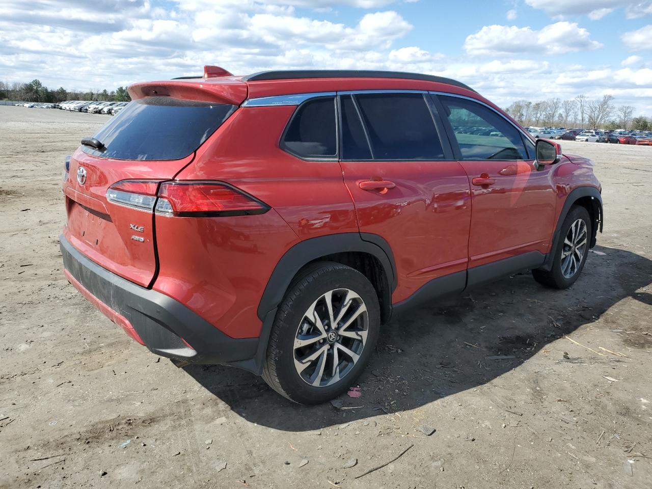 2023 TOYOTA COROLLA CROSS XLE VIN:7MUDAABG0PV052790