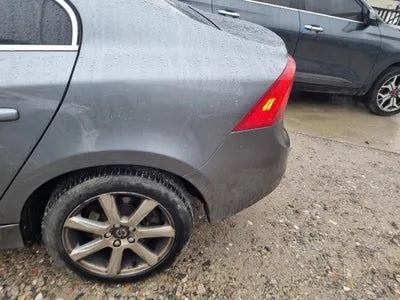 2018 Volvo S60 YV1FS79B0J2466713 VIN:YV1FS79B0J2466713