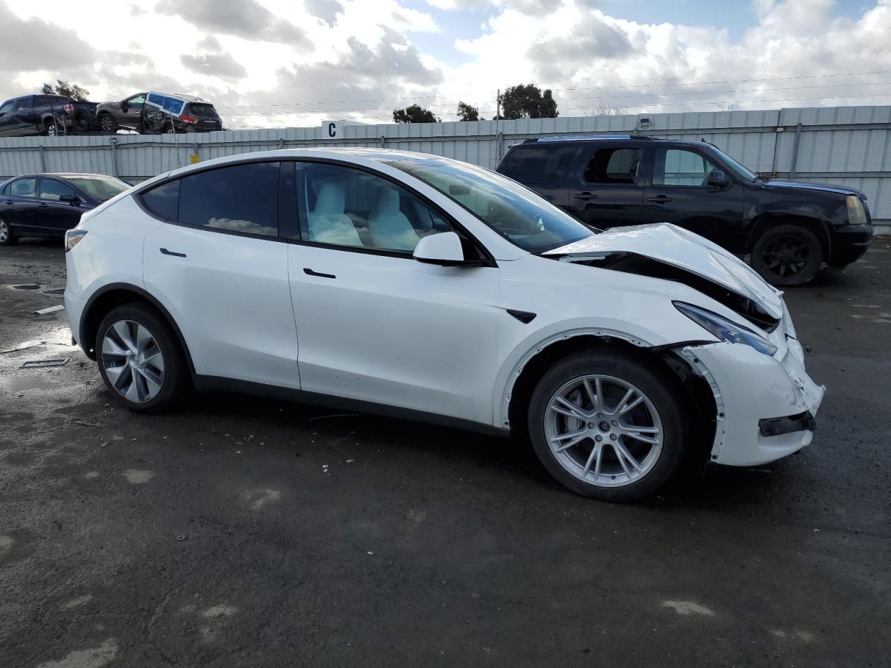 2023 TESLA MODEL Y  VIN:7SAYGDEE4PF925311