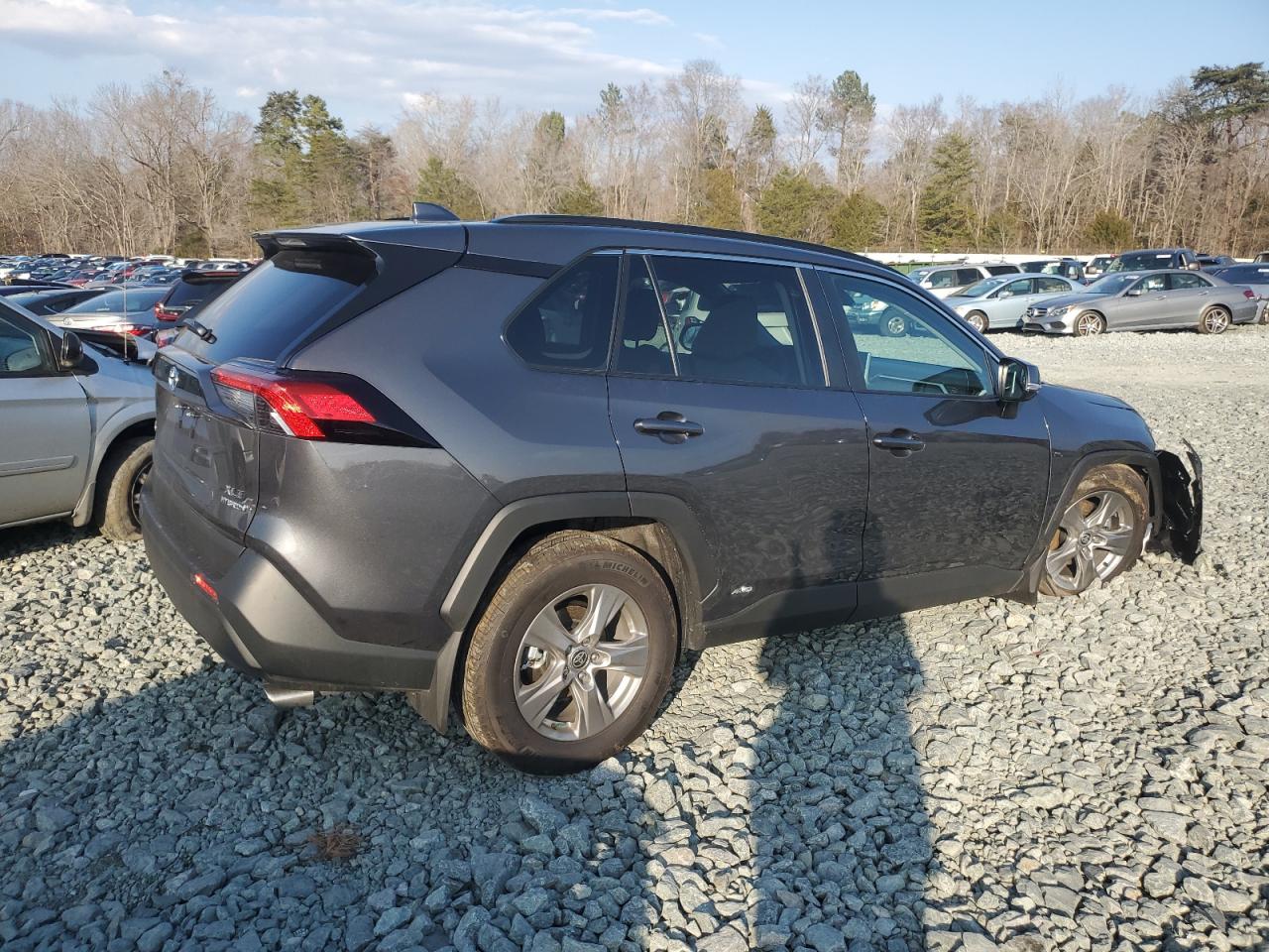 2024 TOYOTA RAV4 XLE VIN:2T3RWRFV2RW246859