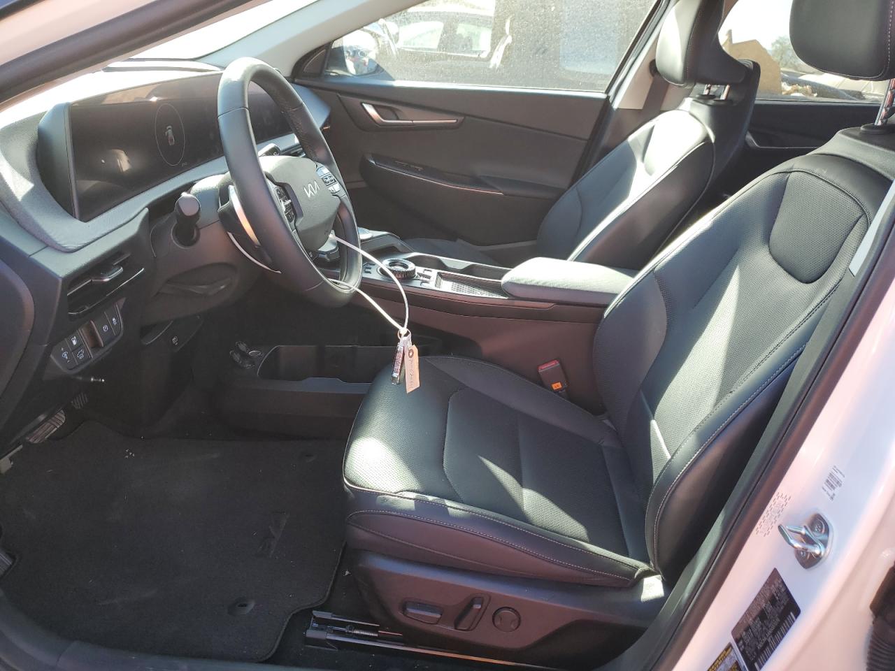 2022 KIA EV6 LIGHT VIN:KNDC34LA4N5037076
