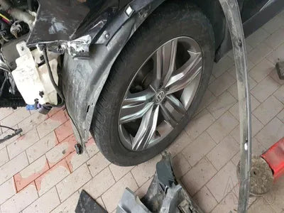 2018 Volkswagen Tiguan WVGZZZ5NZJW965897 VIN:WVGZZZ5NZJW965897