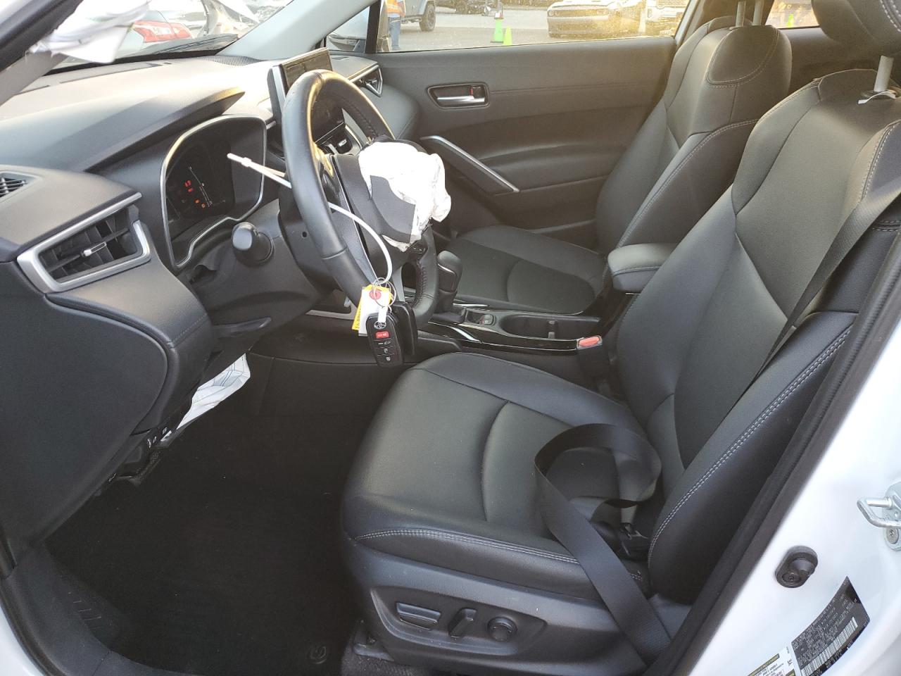 2023 TOYOTA COROLLA CROSS XLE VIN:7MUDAAAG6PV060099