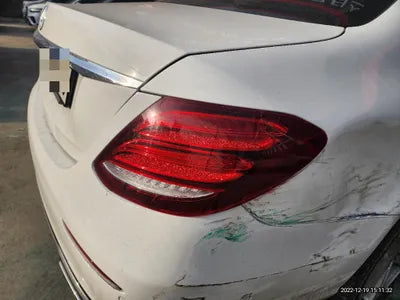 2017 Mercedes-Benz E 220 VIN: