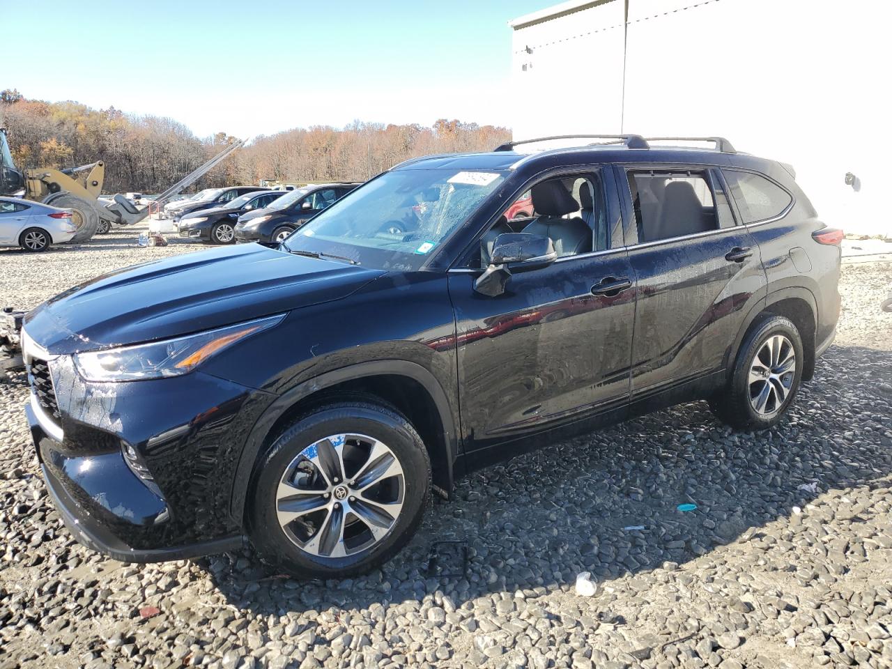 2022 TOYOTA HIGHLANDER XLE VIN:5TDGZRBH1NS579192