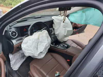 2018 Mercedes-Benz E 300 VIN: