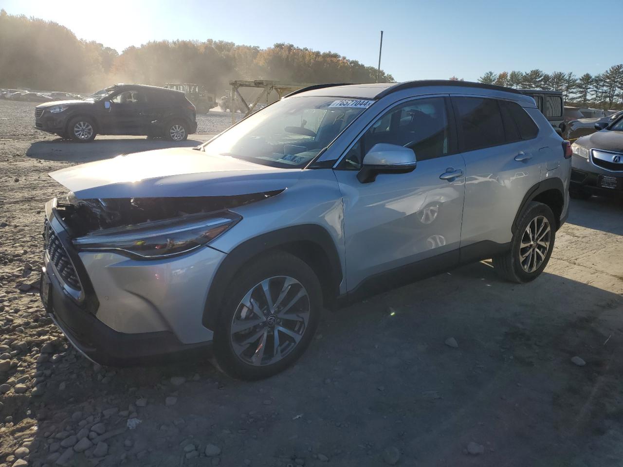 2022 TOYOTA COROLLA CROSS XLE VIN:7MUDAABG2NV043649