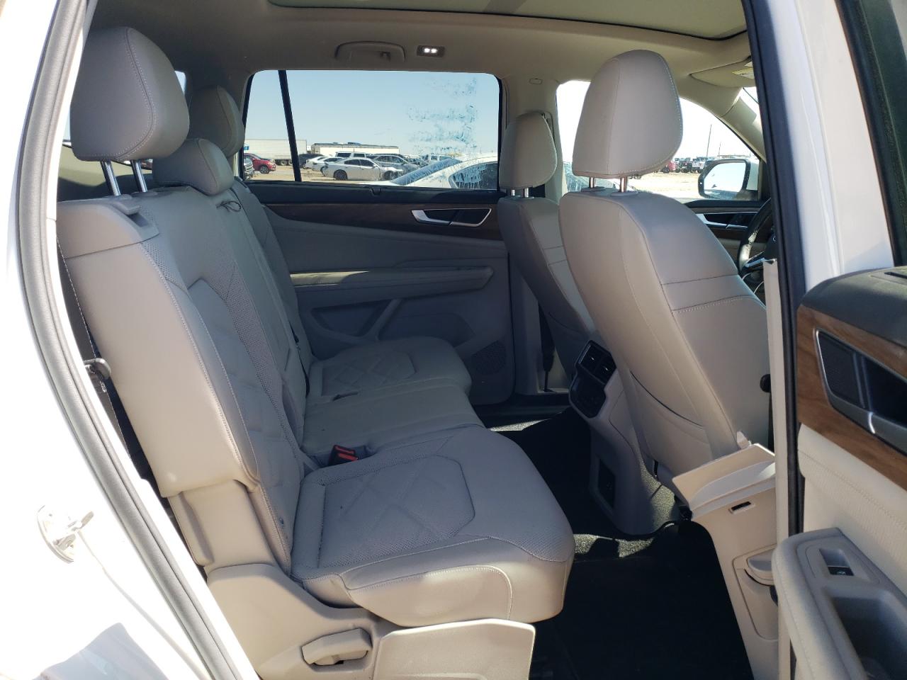 2024 VOLKSWAGEN ATLAS SE VIN:1V2KR2CA1RC584322