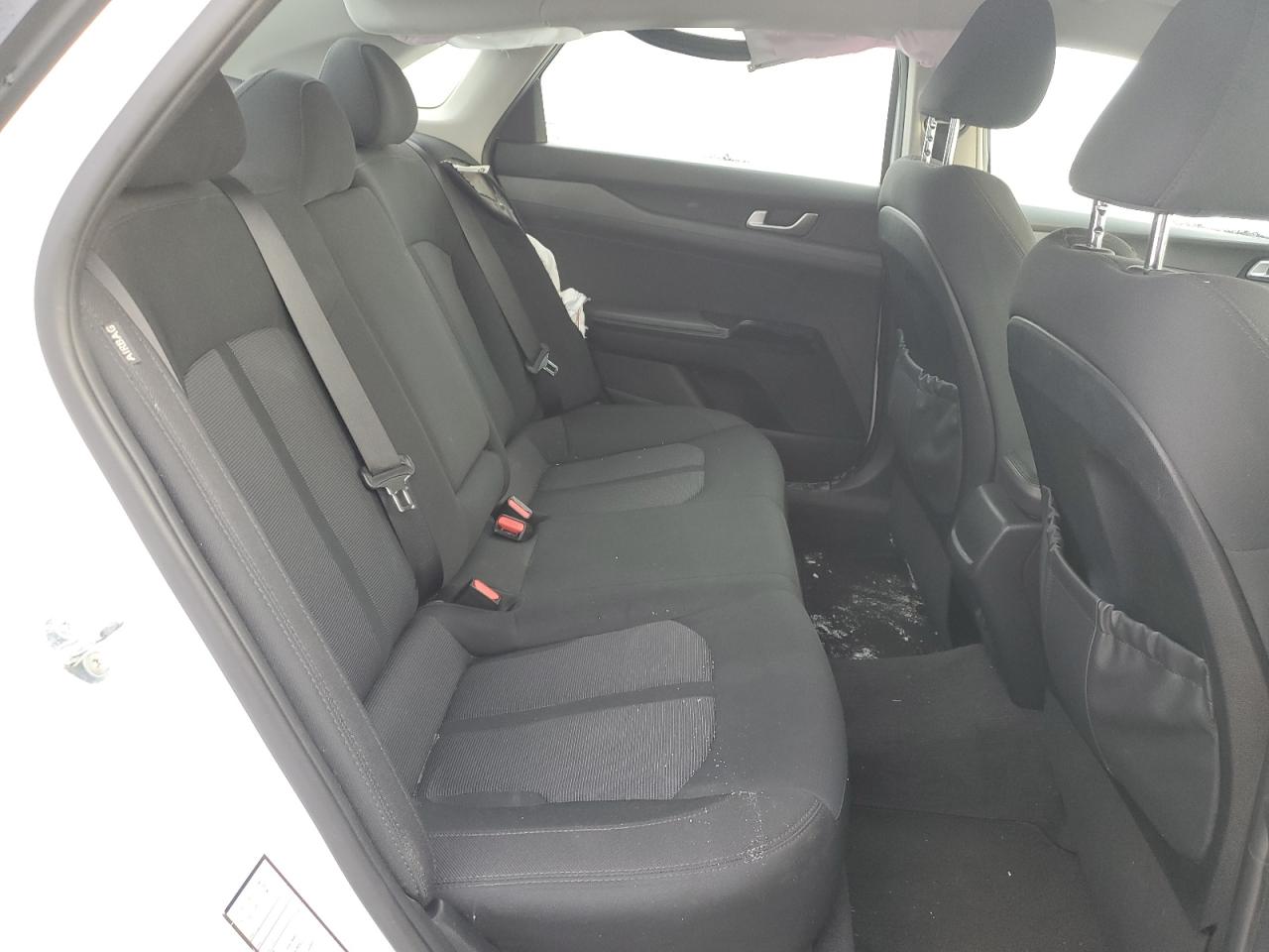 2022 KIA K5 LXS VIN:19UUA5669YA055366