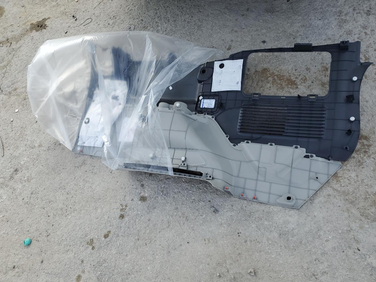 2022 TOYOTA SIENNA XLE VIN:5TDYRKEC2NS134018
